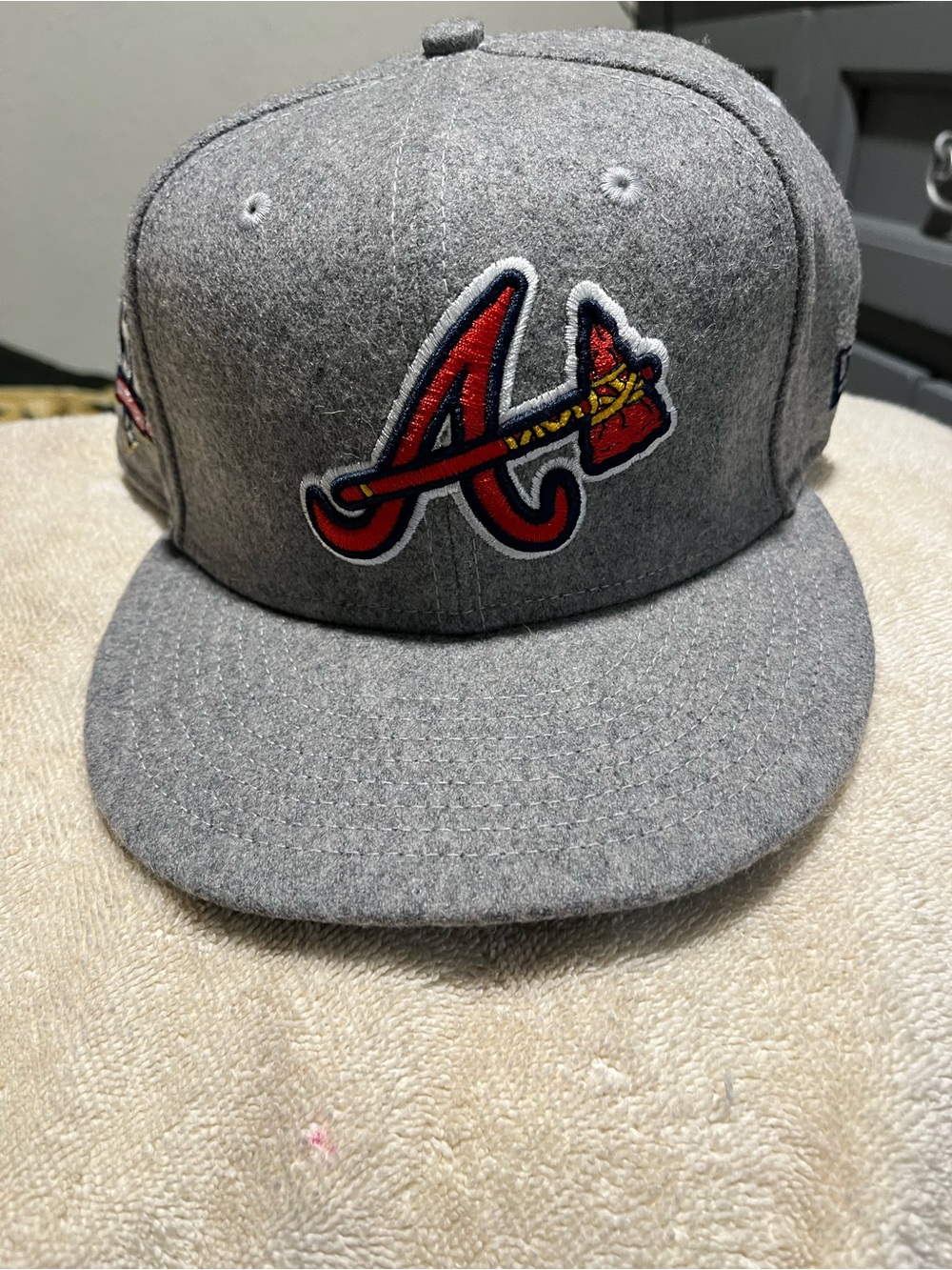 rave Gray Atlanta Braves-Style Wool Snapback Hat with Red Logo
